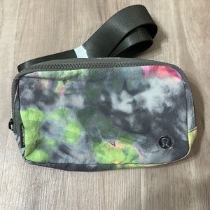Lululemon Everywhere Belt Bag Tie Dye